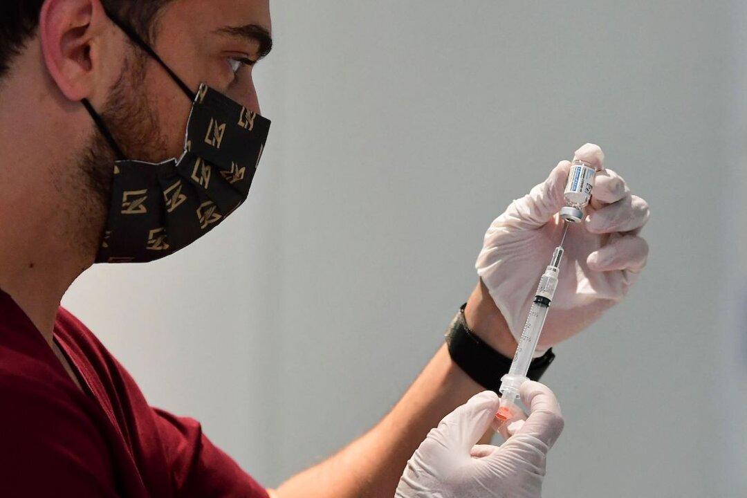 Largest US Health Care Union Will Fight Mandatory COVID-19 Vaccines