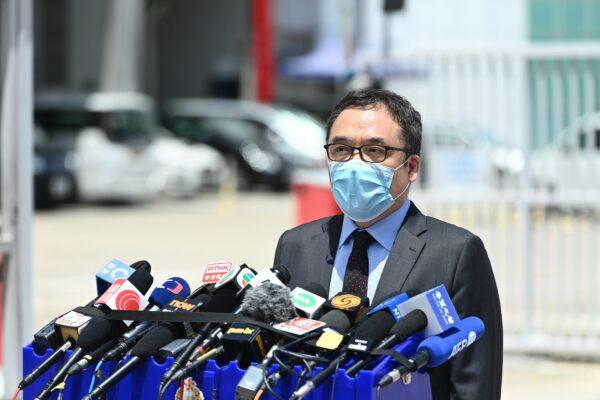 Steve Li, superintendent of Hong Kong’s national security unit, speaks to local media in Hong Kong on June 17, 2021. (Sung Pi-lung/The Epoch Times)