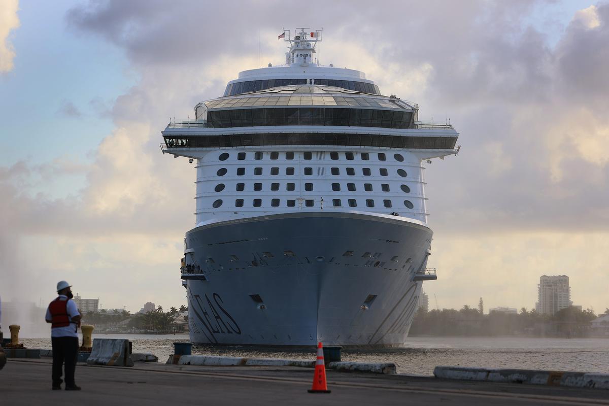 Appeals Court Lifts CDC COVID Restrictions for Florida-Based Cruise Ships