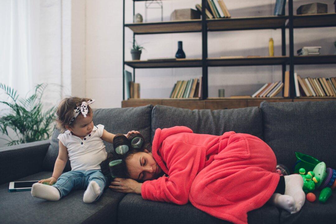 Holistic Ways to Fight Lasting COVID-19 Symptoms
