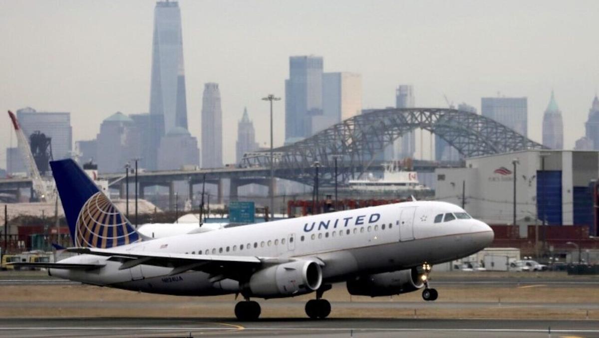 United Airlines to Require Vaccinations for All US Employees