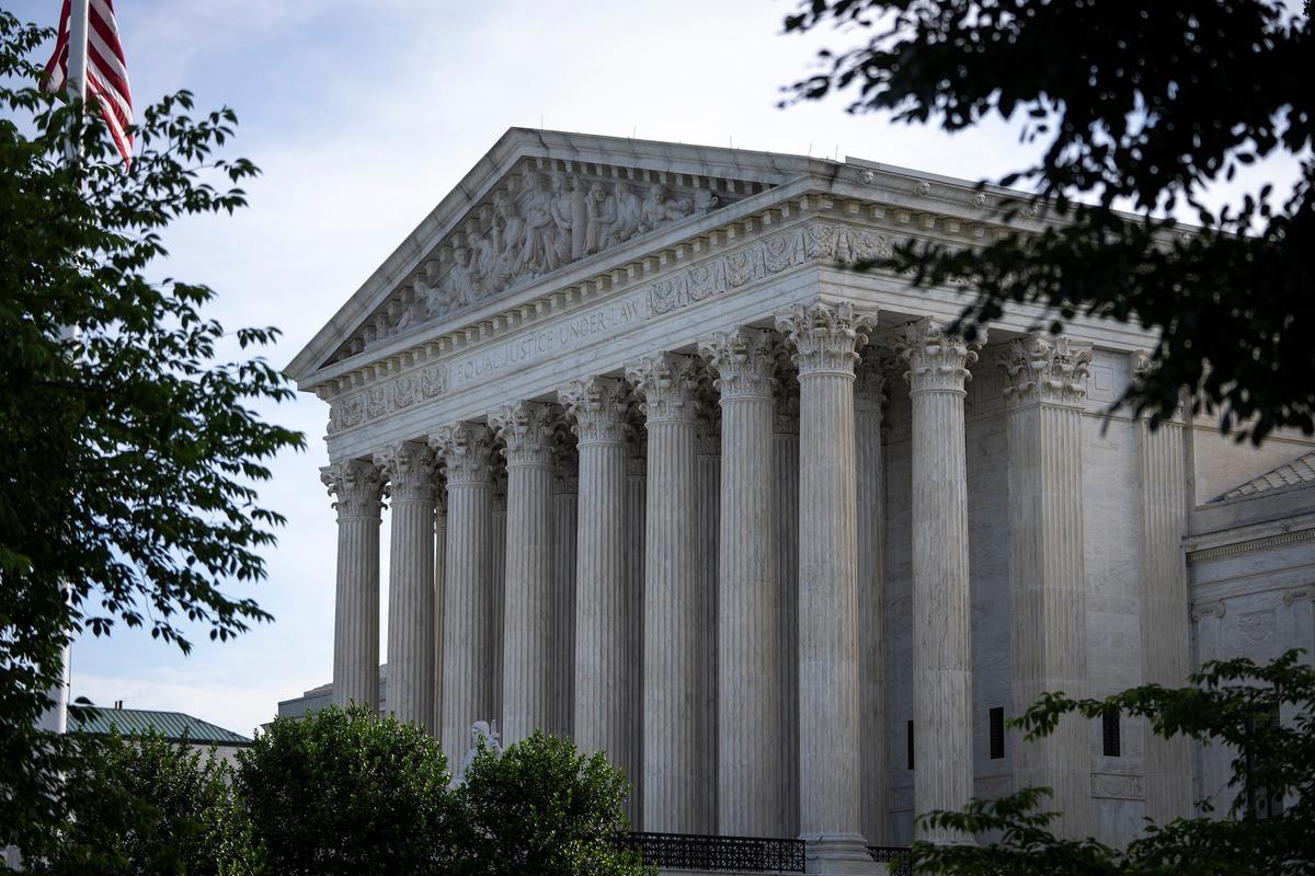 Supreme Court Tosses Obamacare Challenge by 18 States on Grounds of Legal Standing