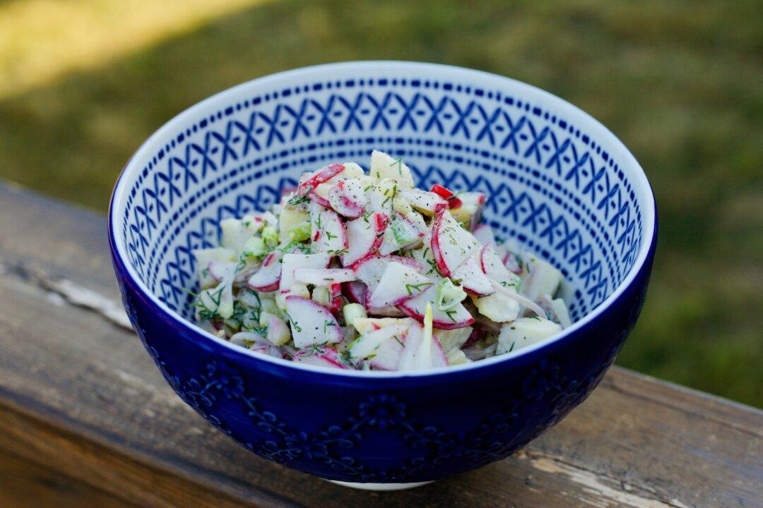 You Can Make a Creamy Potato Salad Without Mayo