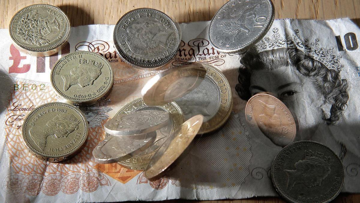 Rising Inflation Could Cut Average Household Incomes by £700: Study