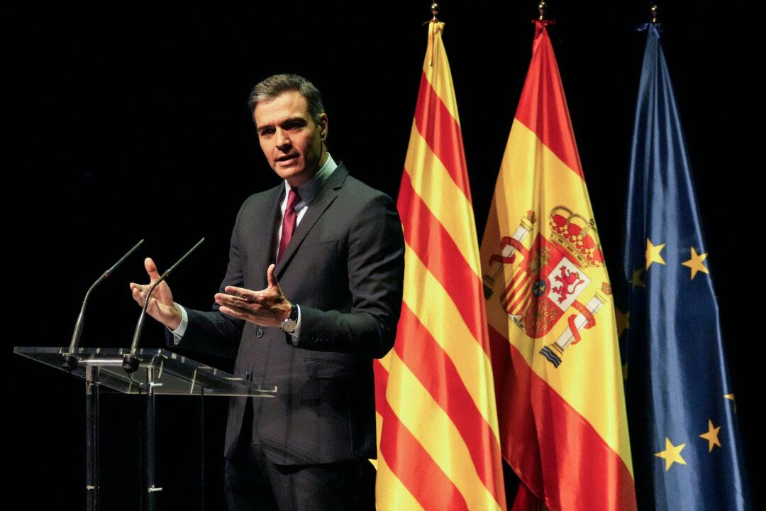 Spanish Leader: 9 Catalan Separatists Will Receive Pardons