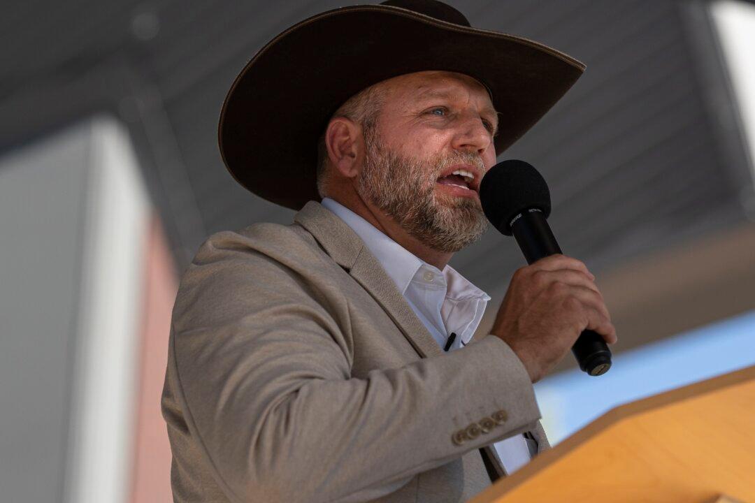 Rancher Who Led Armed Occupation of Federal Refuge Launches Idaho Gubernatorial Bid
