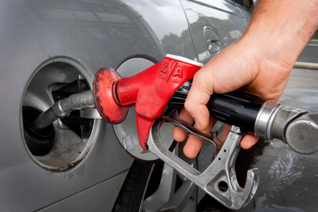 End Sale of Petrol and Diesel Cars by 2035 for Climate Change: Grattan Institute