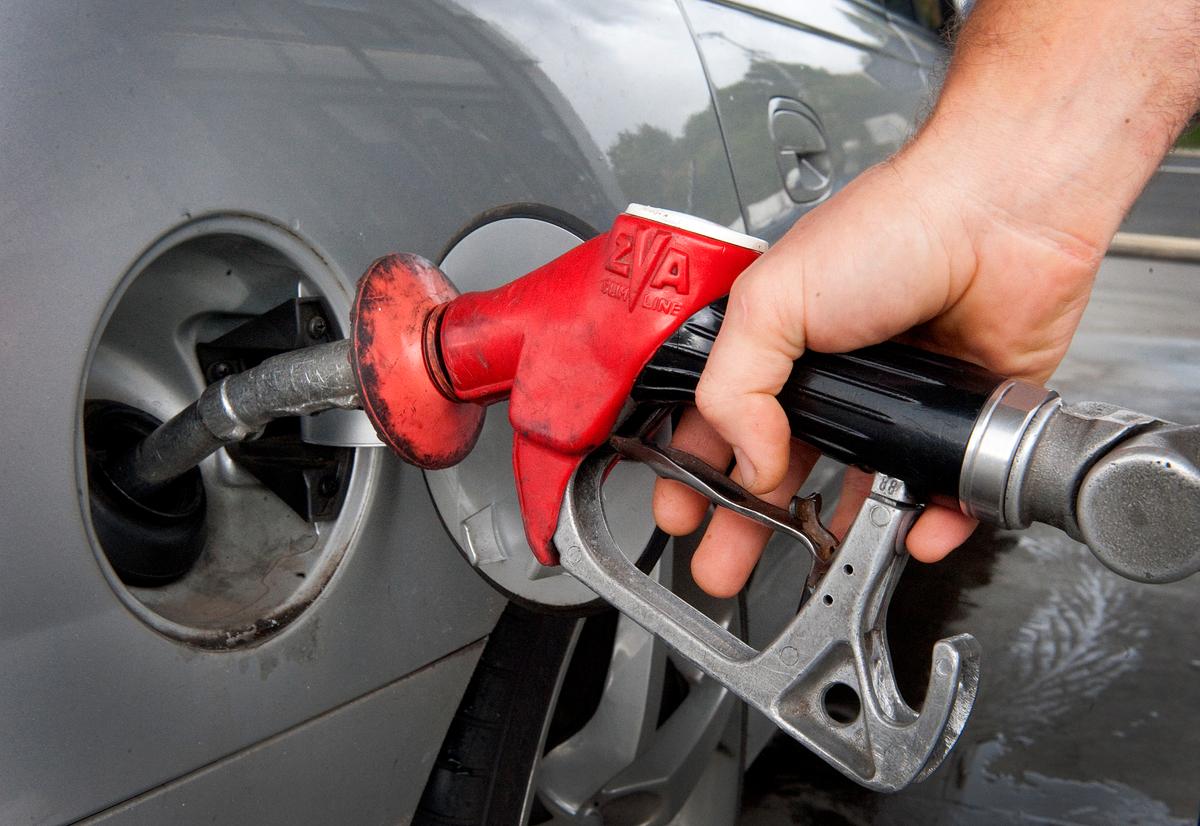 End Sale of Petrol and Diesel Cars by 2035 for Climate Change: Grattan Institute