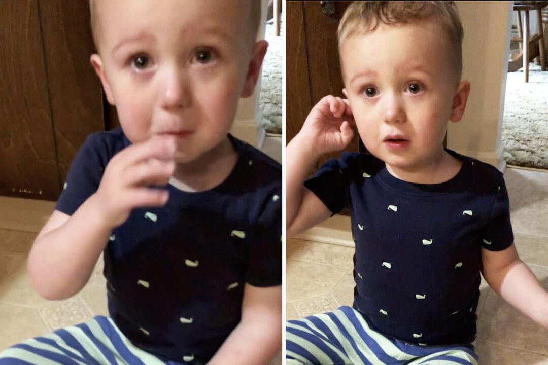 Video: Crying Toddler Learns to Self-Soothe With Mom’s Genius Tantrum-Taming Trick