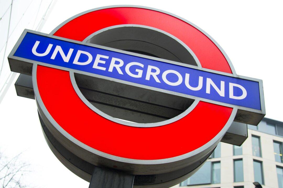 London Tube to Get Full Mobile Phone Coverage by the End of 2024