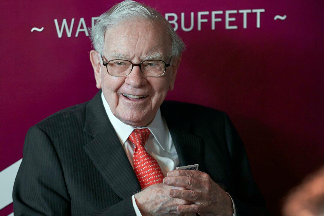 Warren Buffett Resigns From Gates Foundation