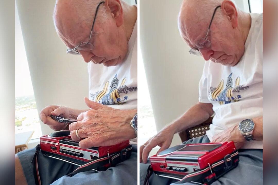 85-Year-Old Man Finds Cassette Tape of Late Mom Singing to Him, Recorded 40 Years Ago