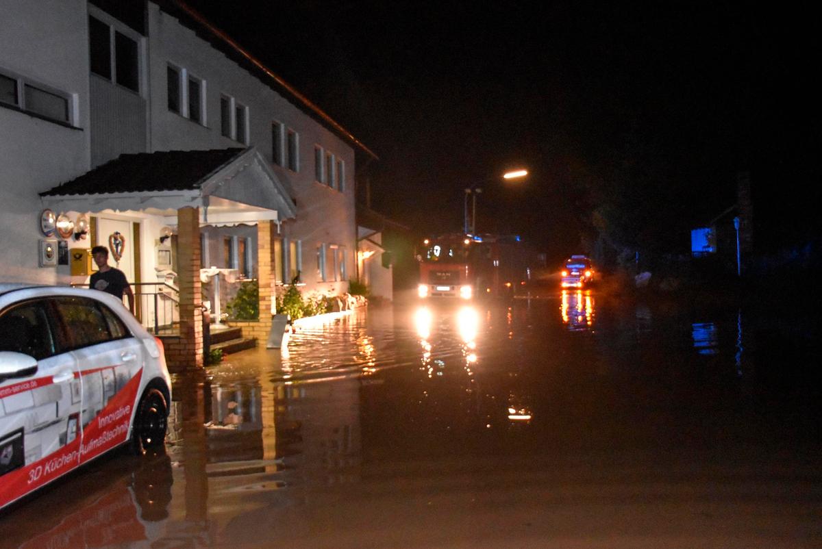 German Vaccine Center Flooded, 5 Injured by Heavy Hail