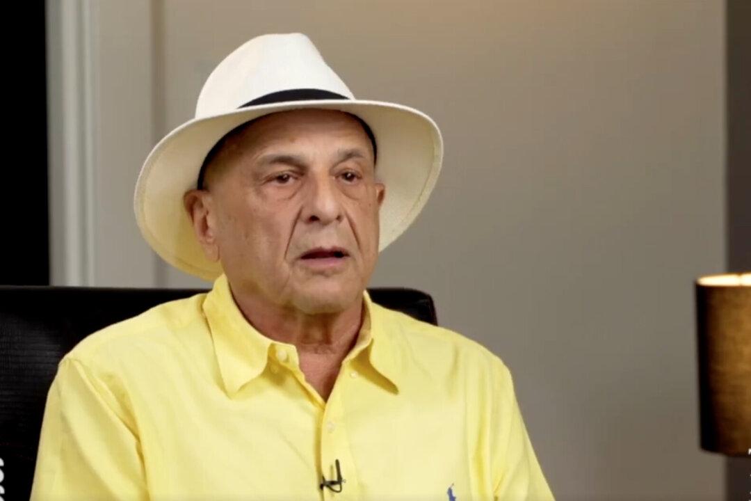 War Over Constitution at the Heart of Our Country’s Division: Roger L. Simon