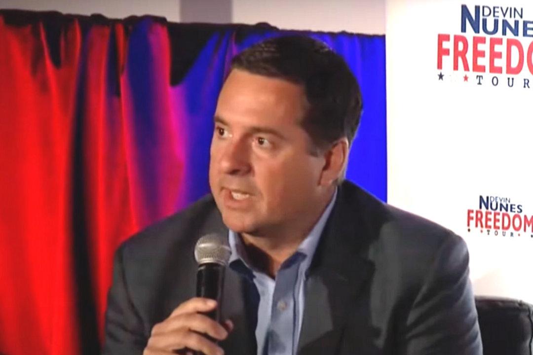 Trump Group CEO Backs Musk’s Twitter Takeover