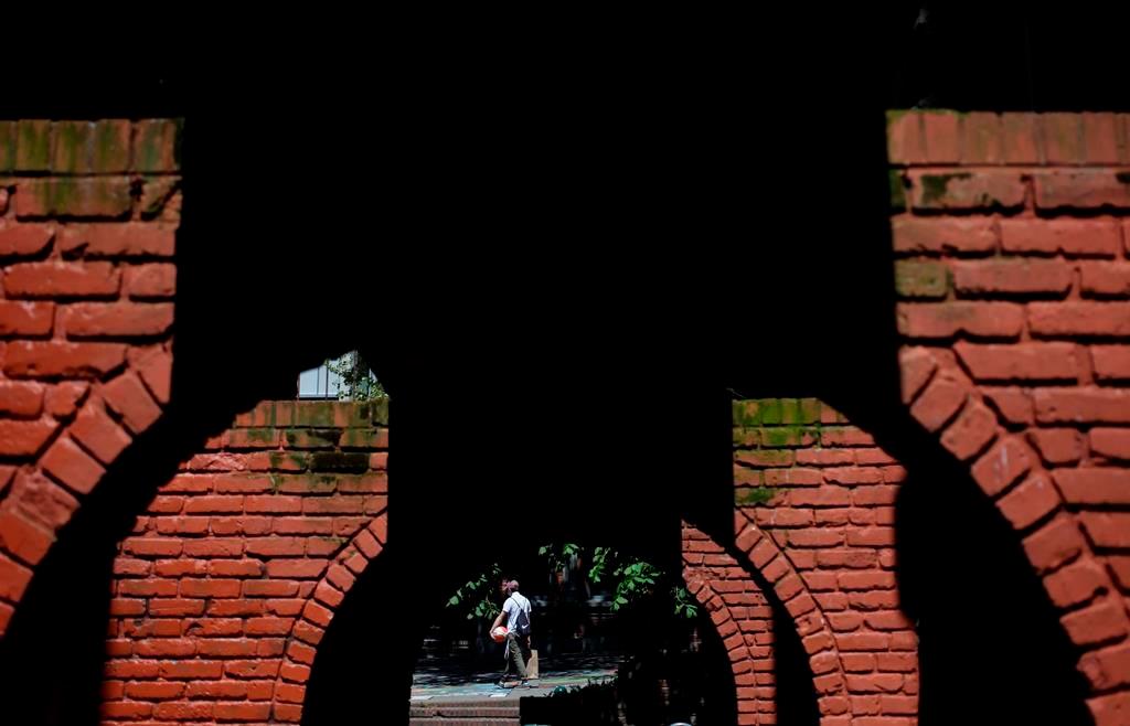 Expert Explains About the ‘Heat Dome’ Hovering Above B.C., Alberta and Territories