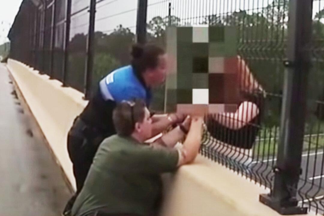 Deputies Save Suicidal 17-Year-Old After Talking for an Hour as She Hung From Overpass