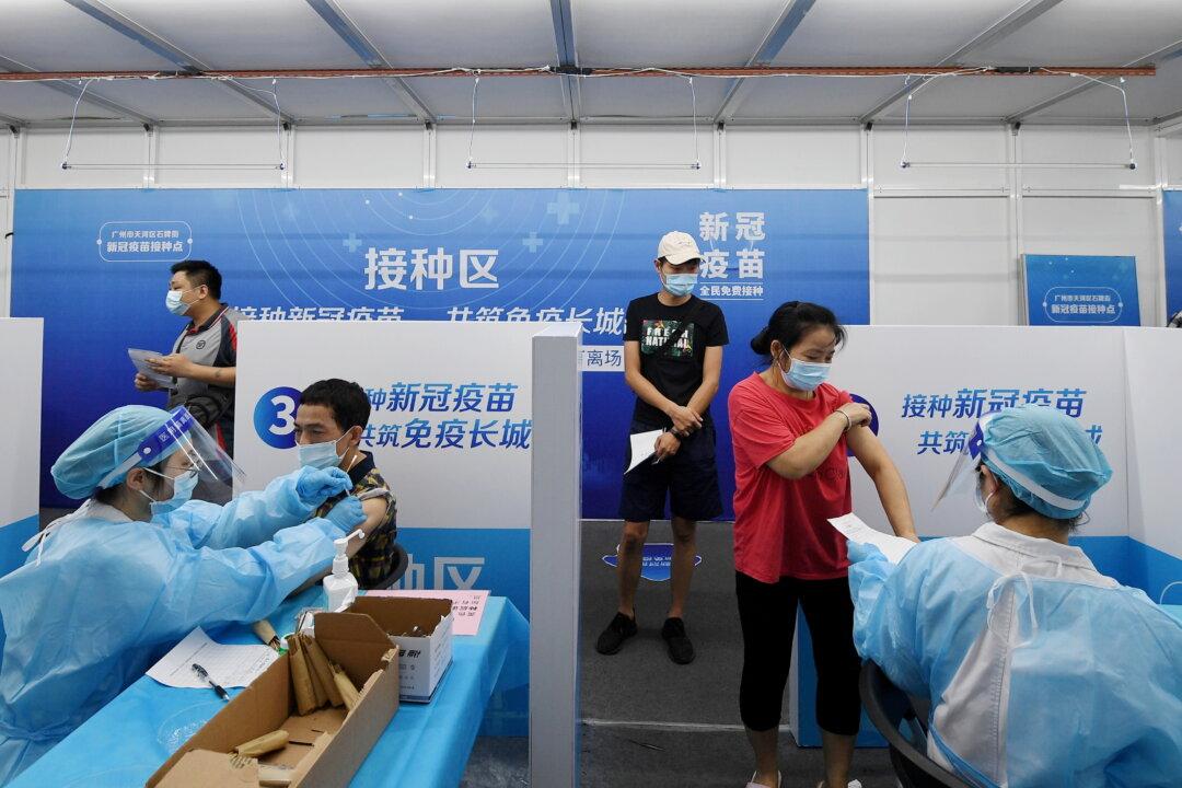 Chinese Authorities Conceal Reports of Deaths Following Homegrown COVID-19 Vaccines