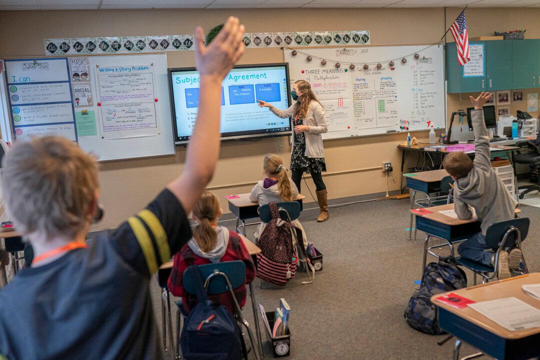 America’s Largest Teachers’ Union Votes to Help Members ‘Fight Back Against Anti-CRT Rhetoric’