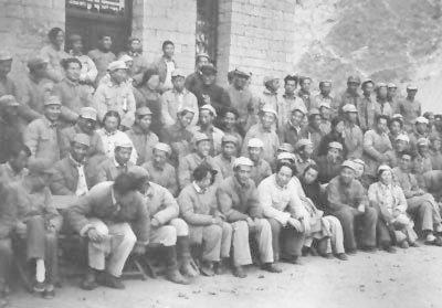 Mao attends a conference related to arts and literature in Yan'an in 1942. (Public domain)