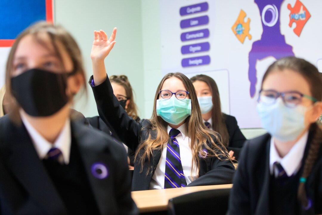 UK Children’s Commissioner Calls for an End to School Bubbles