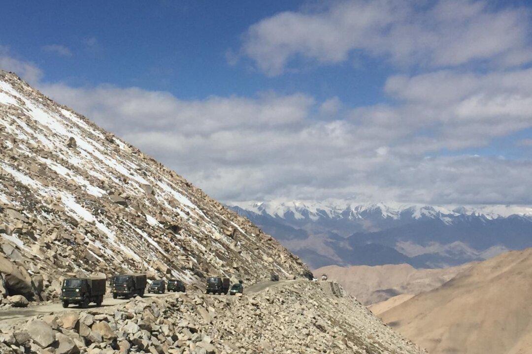 Indian Defense Sources Say ‘No Sudden Increase’ in Troops on China Border Amid Reports of Escalation