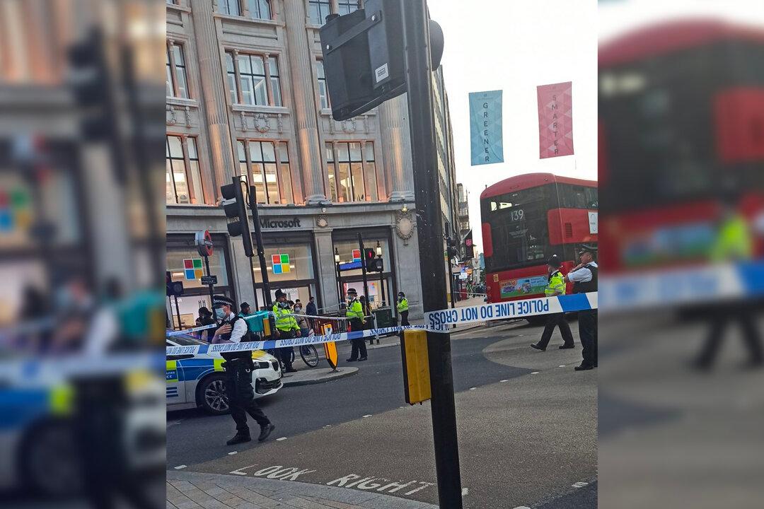 Police Investigate Fatal Stabbing in Central London