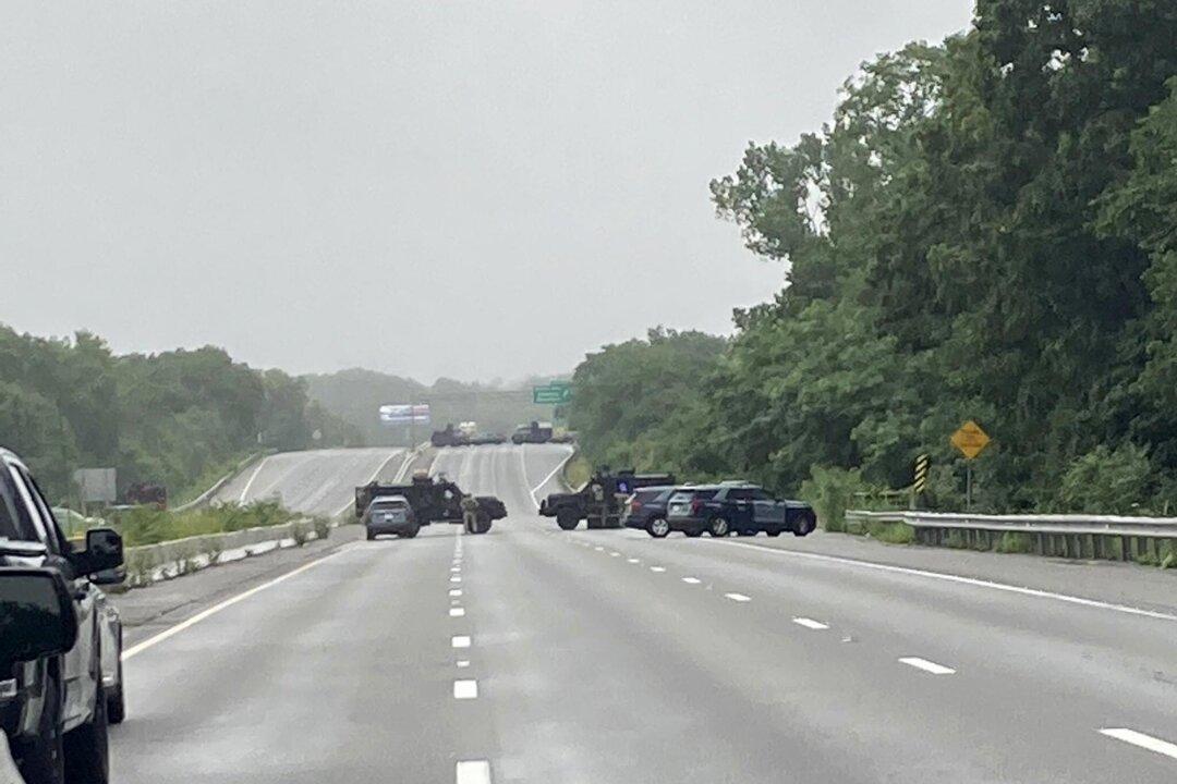 Armed Standoff With Police Shuts Down Part of I-95