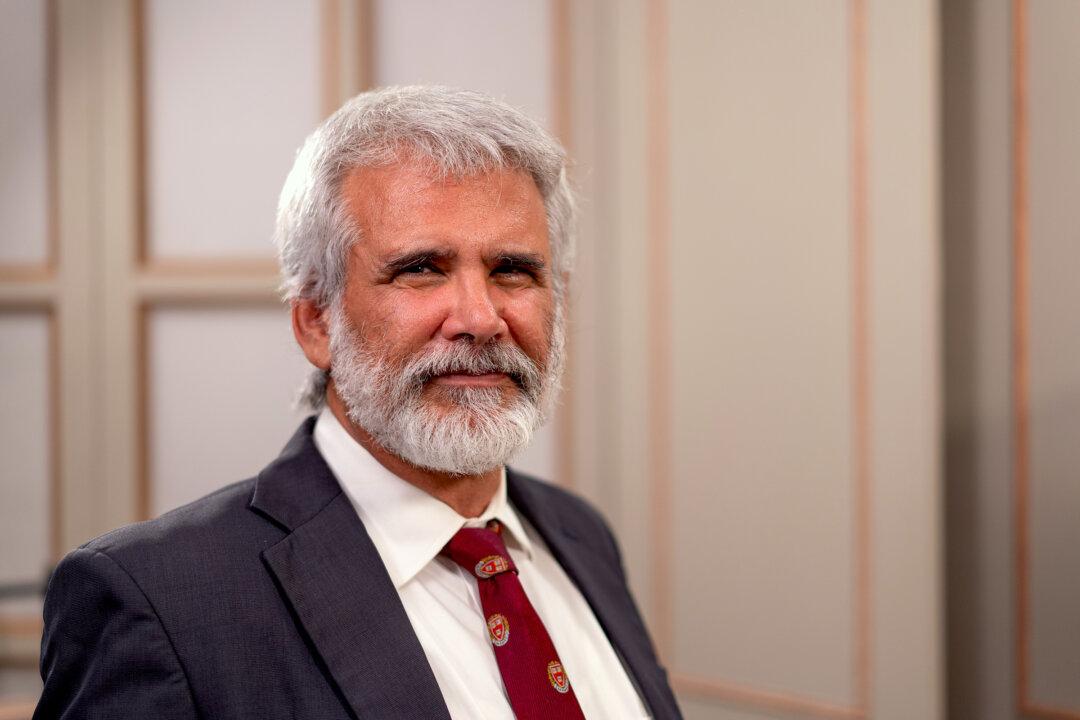 LinkedIn Deletes Account of mRNA Vaccine Pioneer Who Questioned Risks of COVID-19 Shots