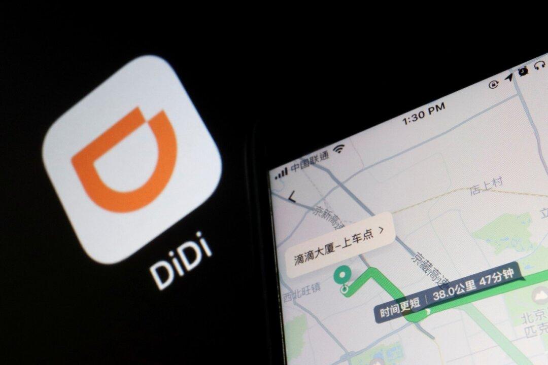 China Summons 11 Ride-Hailing Firms in Latest Crackdown