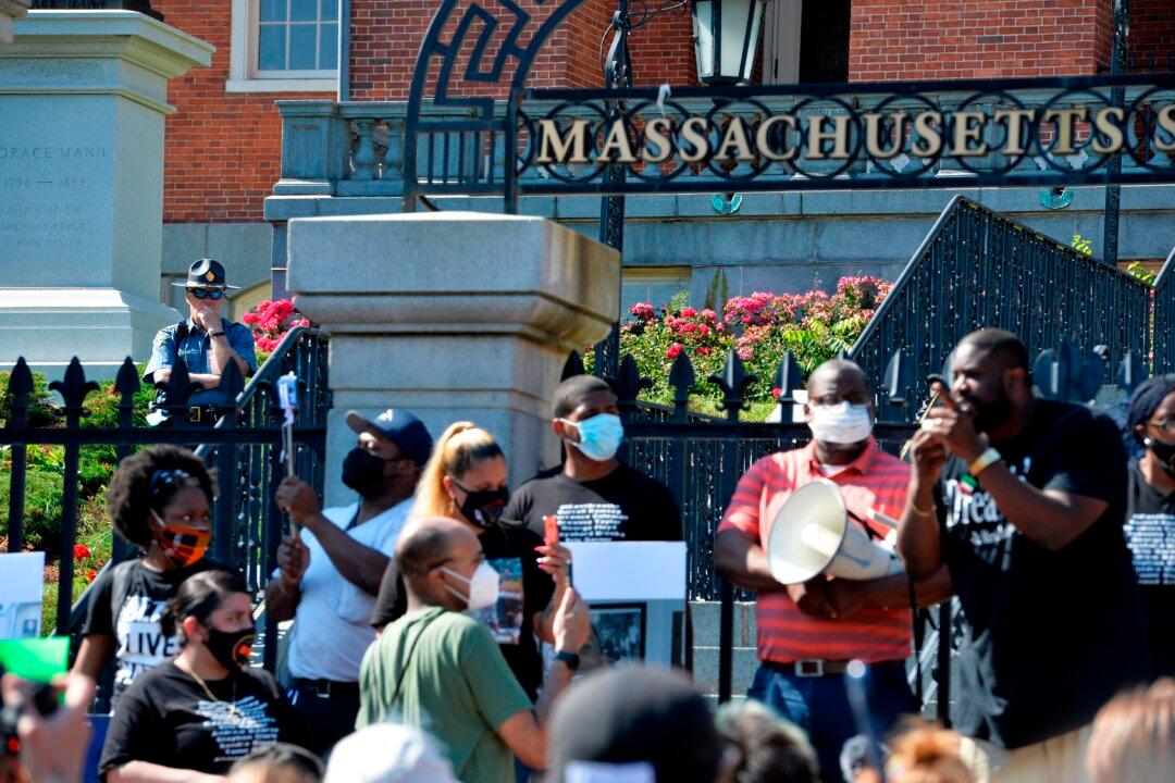 First Republican Enters Massachusetts Governor’s Race