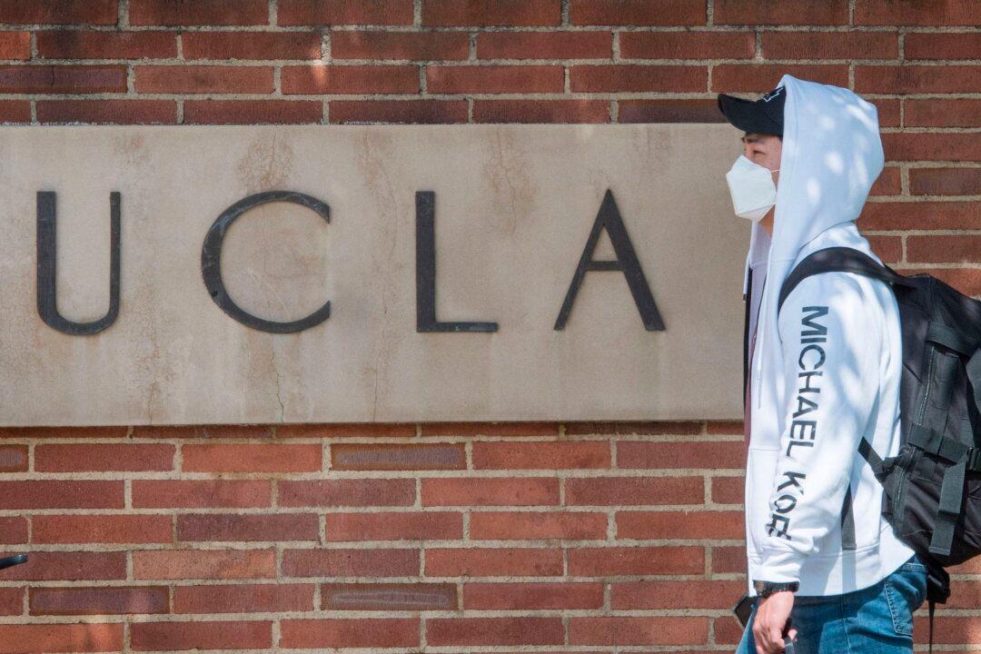 Many Students at University of California Say They Prefer In-Person Classes