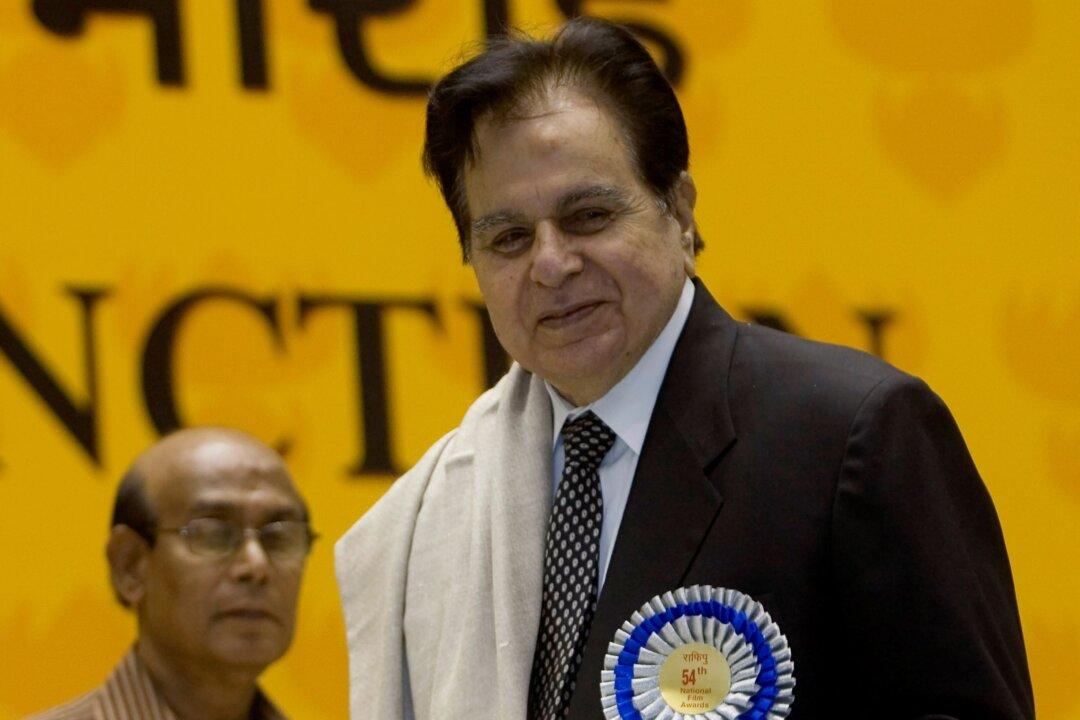 Dilip Kumar, Bollywood’s Great ‘Tragedy King,’ Dies at 98