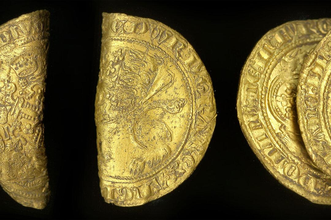 Metal Detectorist in UK Discovers 2 Rare Gold Coins That Date Back to the Black Death Period