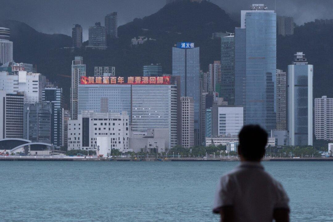 The Chinese Regime’s Pledge to Hong Kong “Erodes:” Report