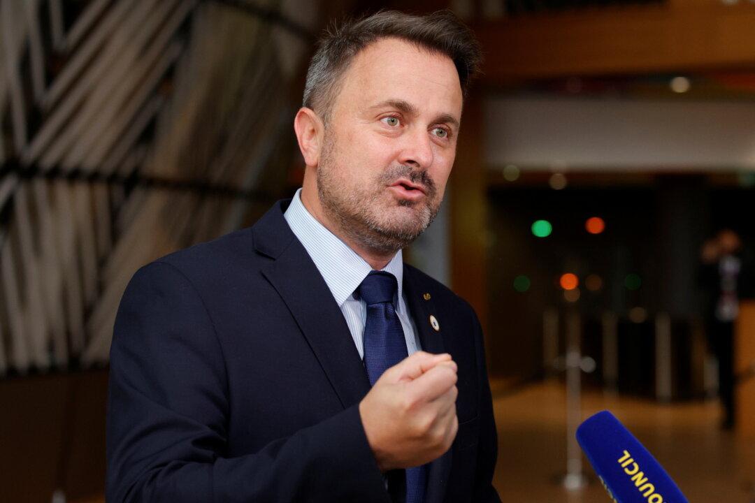 Luxembourg’s Bettel to Remain in Hospital Until at Least Thursday