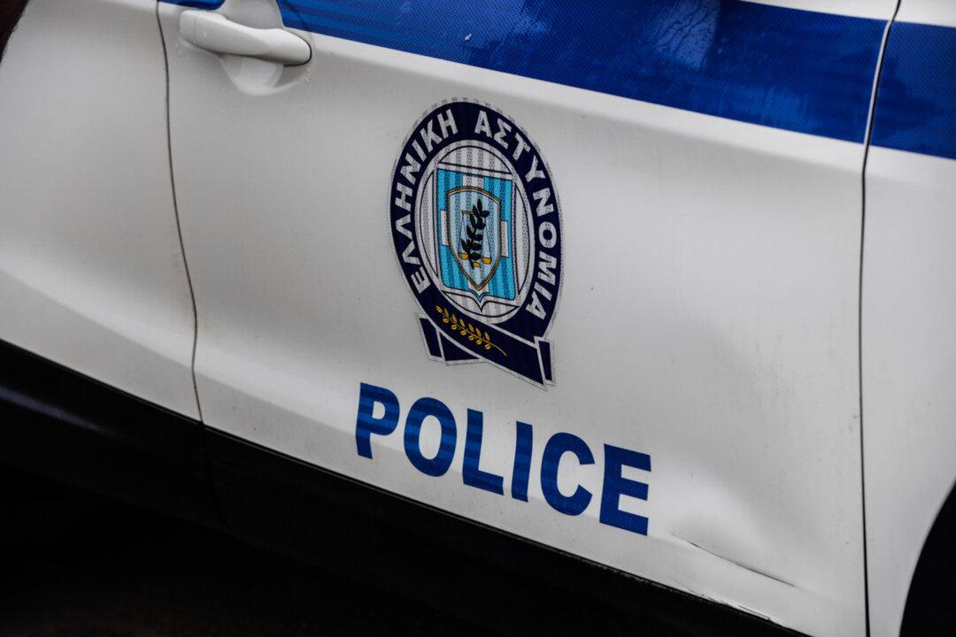 Greece: 4 Hurt in Indiscriminate Knife Attack, Man Arrested