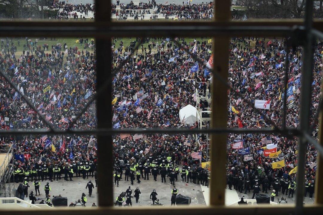 Defense Watchdog Says Pentagon Wasn’t Slow to Respond to Jan. 6