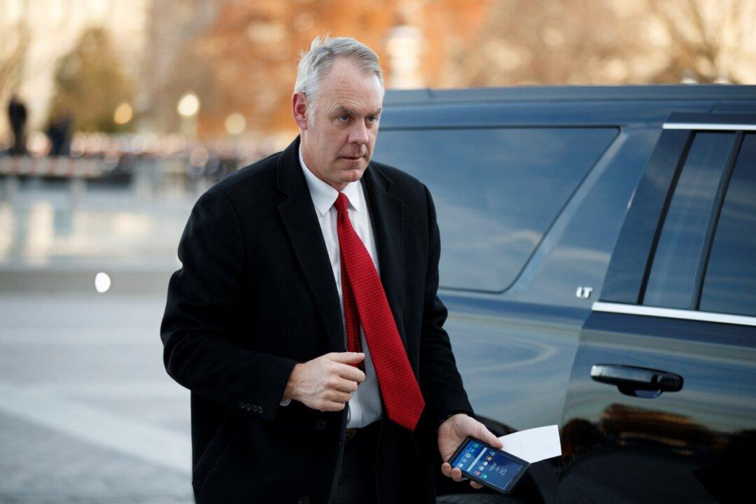 Trump Endorses Ryan Zinke, His Former Interior Secretary, for Montana’s New House Seat