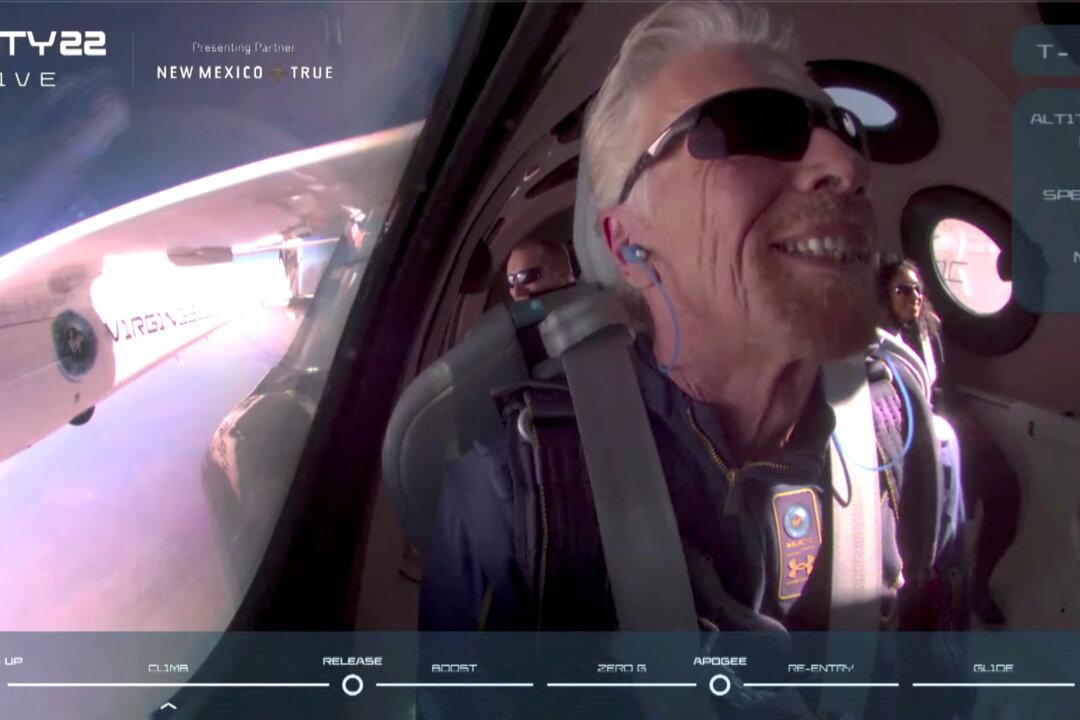 Billionaire Richard Branson Soars to Space Aboard His Own Rocket Plane