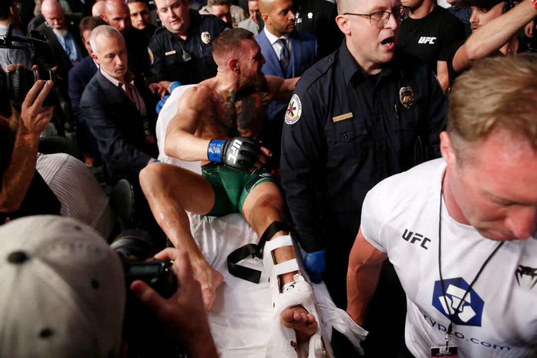 Conor McGregor Breaks Leg in Latest UFC Loss to Dustin Poirier