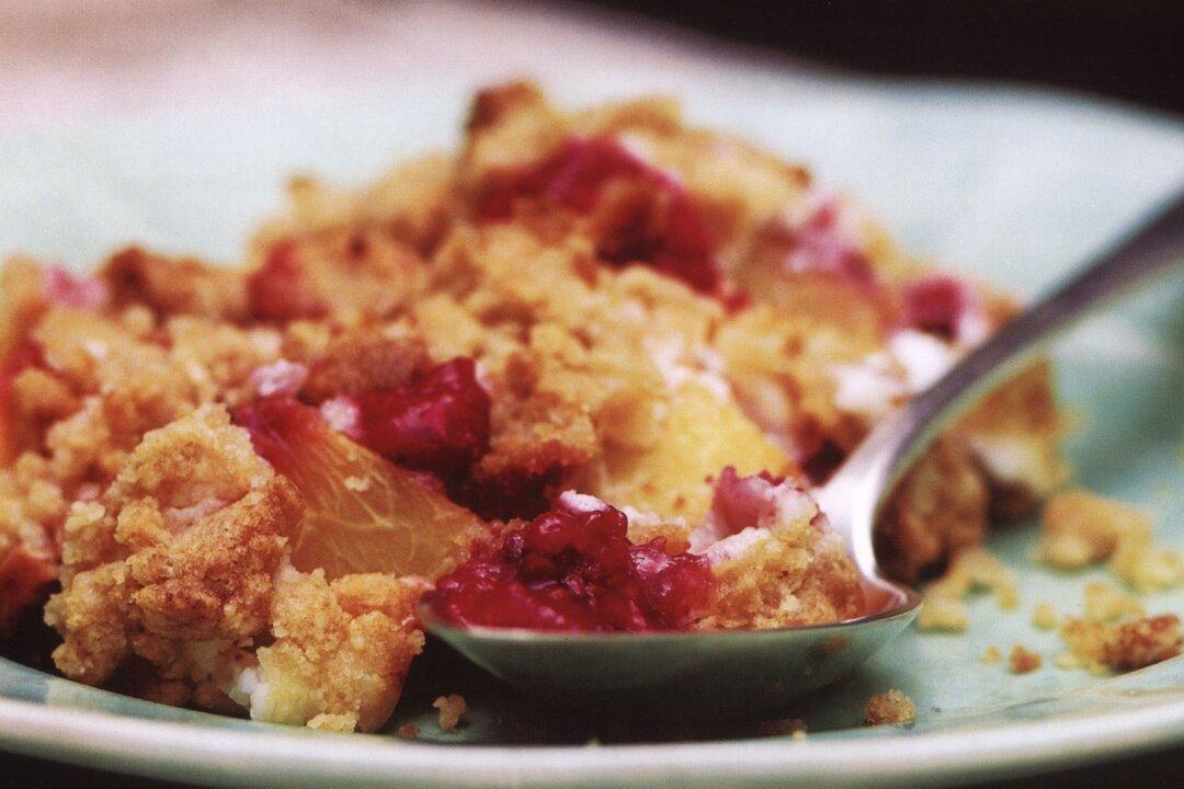Peach Berry Crisp With Vanilla Custard Celebrates the Sweetness of Summer