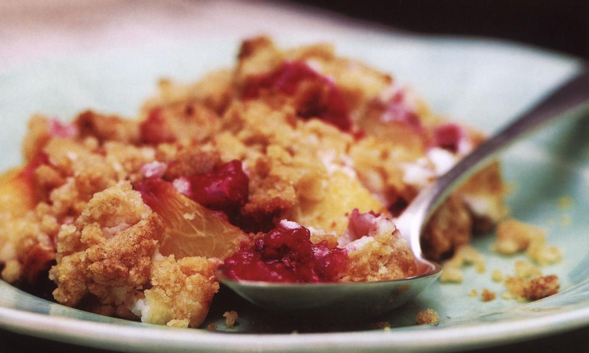 Peach Berry Crisp With Vanilla Custard Celebrates the Sweetness of Summer