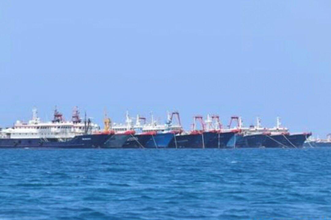 US Expert: Images Show Chinese Ship Waste Endangering Reefs