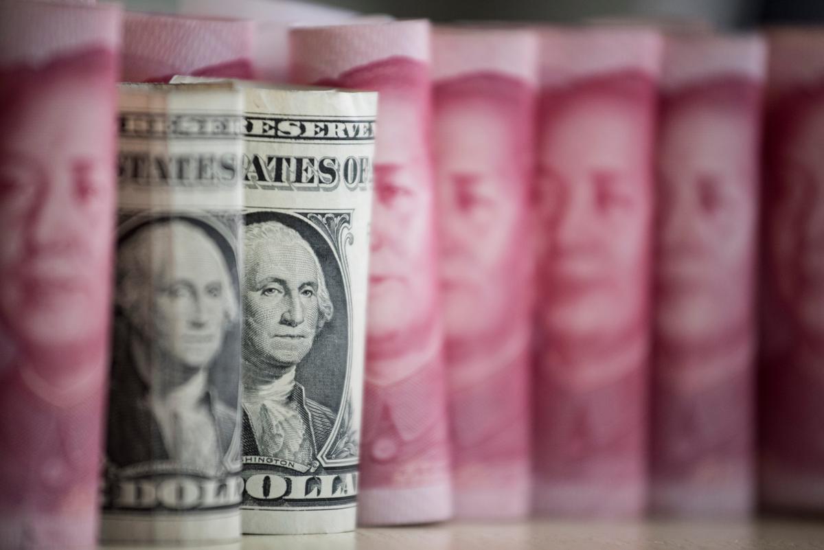 Russia Reduces Dollar Dependence by Relying on Chinese Yuan
