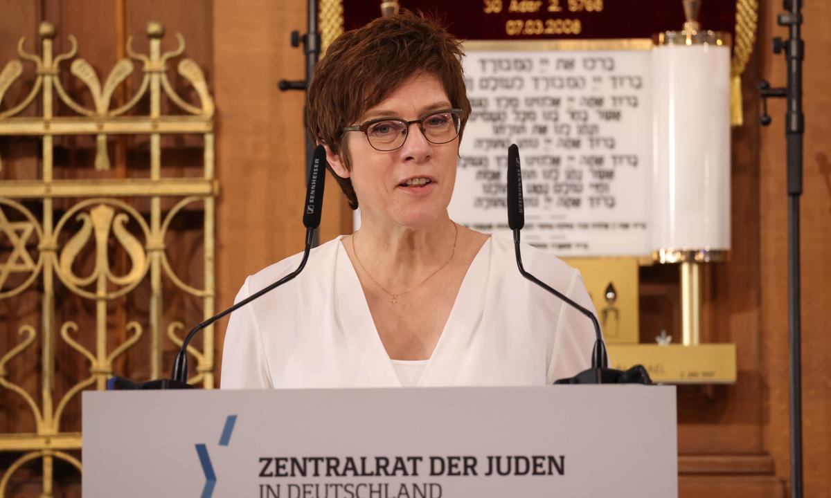 New German Space Command to Tackle Russian, Chinese Threat, Overcrowding