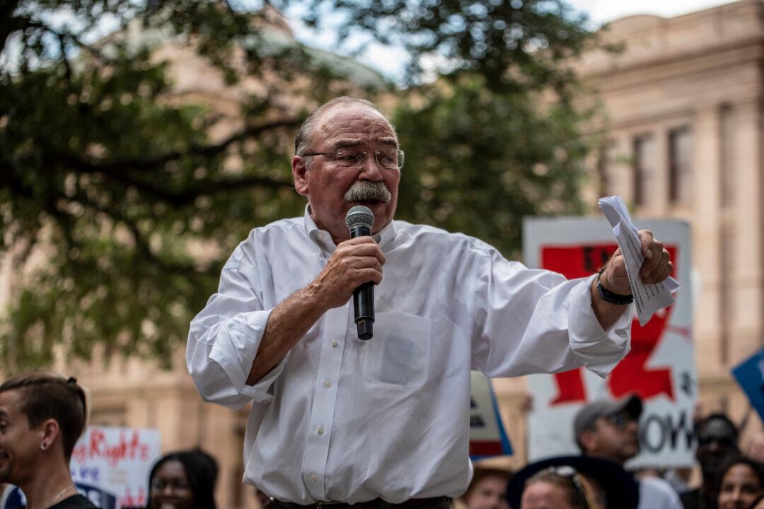Texas Democrats Reelect Hinojosa as Leader but Are Left With No Platform