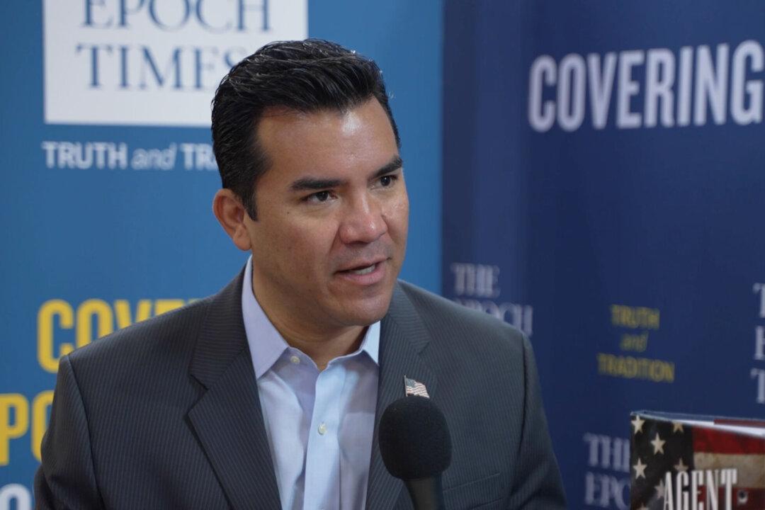 Retired ICE Agent: Surge in Human Smuggling and Crime Due to Cartels That Benefitted From Open Border Policy