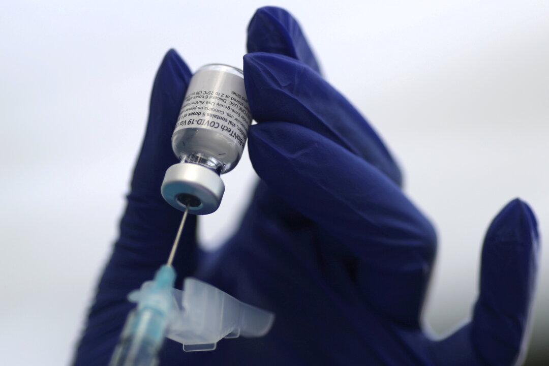 UK to Offer Pfizer Vaccine to Some 12-Year-Olds and Over