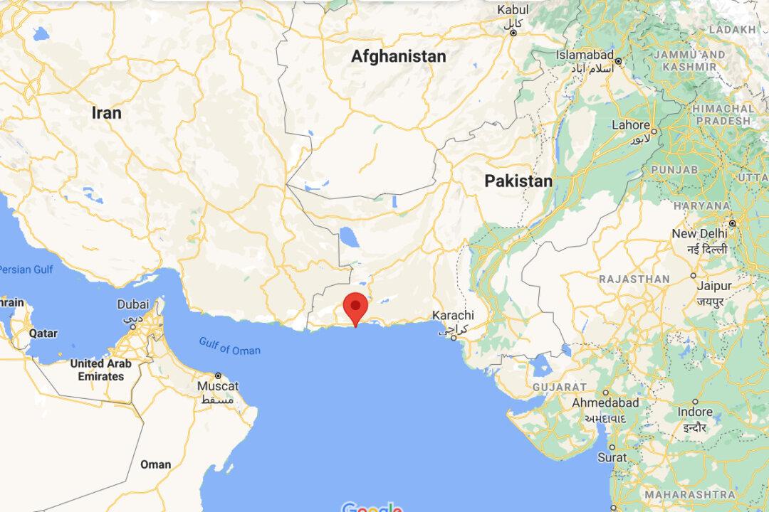 Two Soldiers Killed, Three Wounded in Blast in Southwest Pakistan
